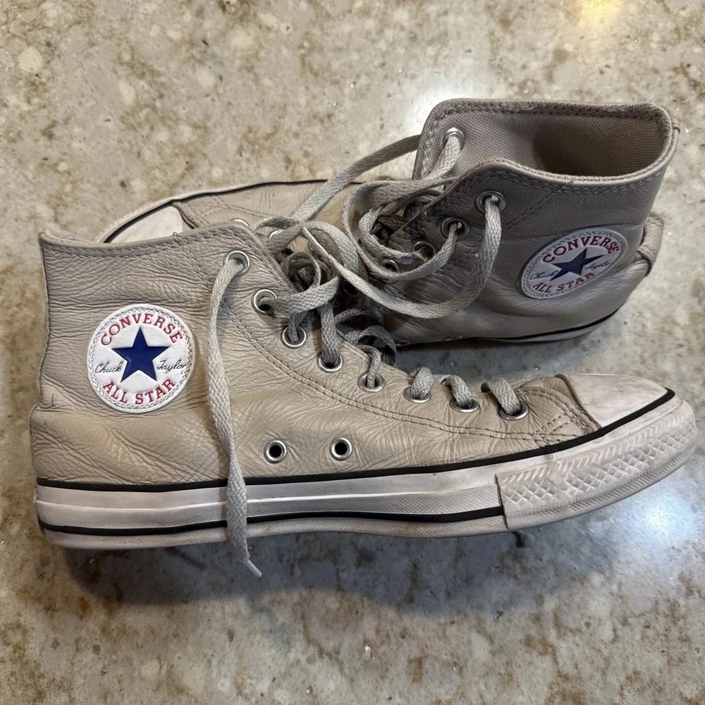 Converse Shoes Unisex Men‎ 7.5 Women 9.5 Cream Chuck Taylor All Star Leather